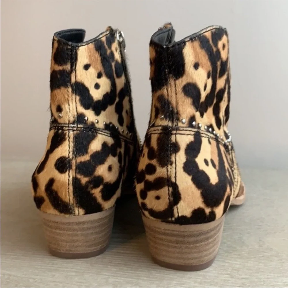 🐆GIANNI BINI STUDDED LEOPARD BOOTIES